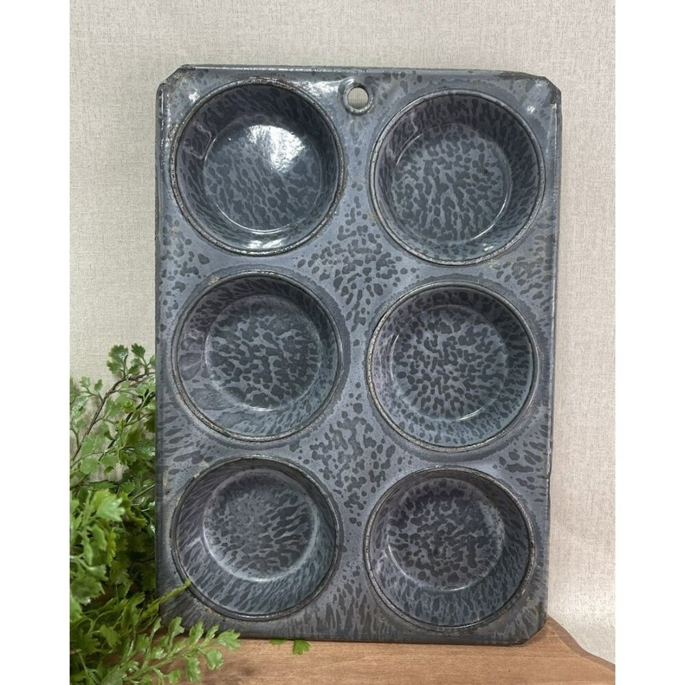 Antique Primitive Graniteware Gray Splatter Baking 6 Cup Tart Pan 10 X 7 In X 1